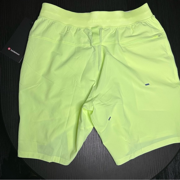 Lululemon License to Train Short 7" *Linerless NWT Size S (Faded Zap) - Picture 8 of 11